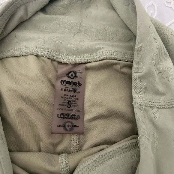 Mono B Green Leggings - Picture 4 of 4